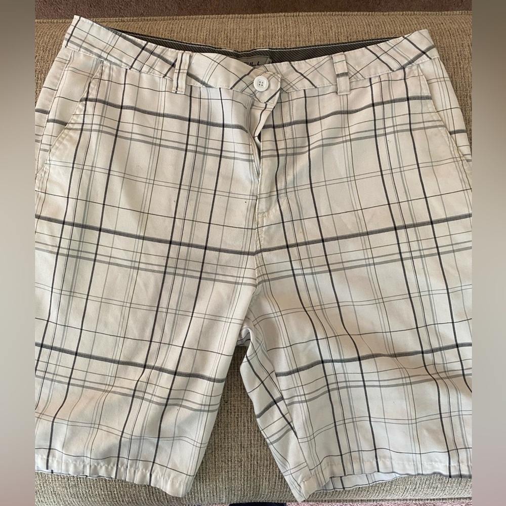 Men’s 36 plaid O’Neill shorts